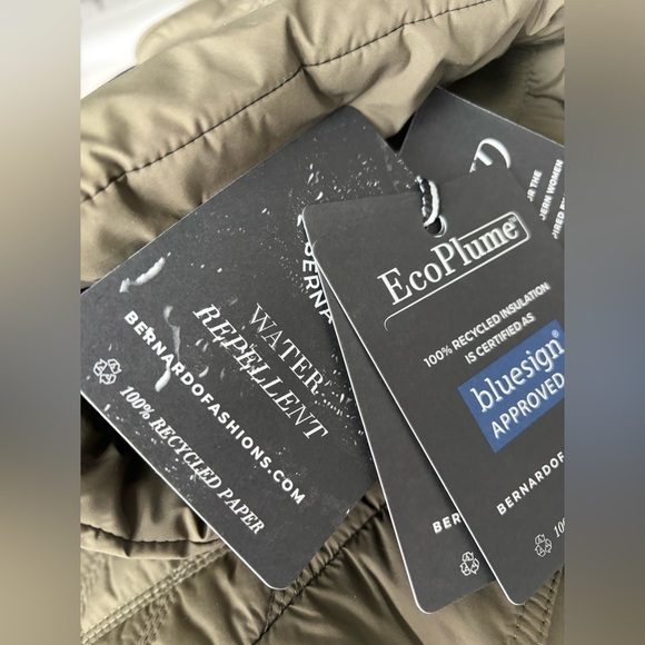 Bernardo Khaki Quilted Vest, M, water repellent. NWT - Picture 8 of 9